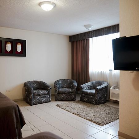 Hotel Eh Ejecutivo Urban Tepic Exterior foto