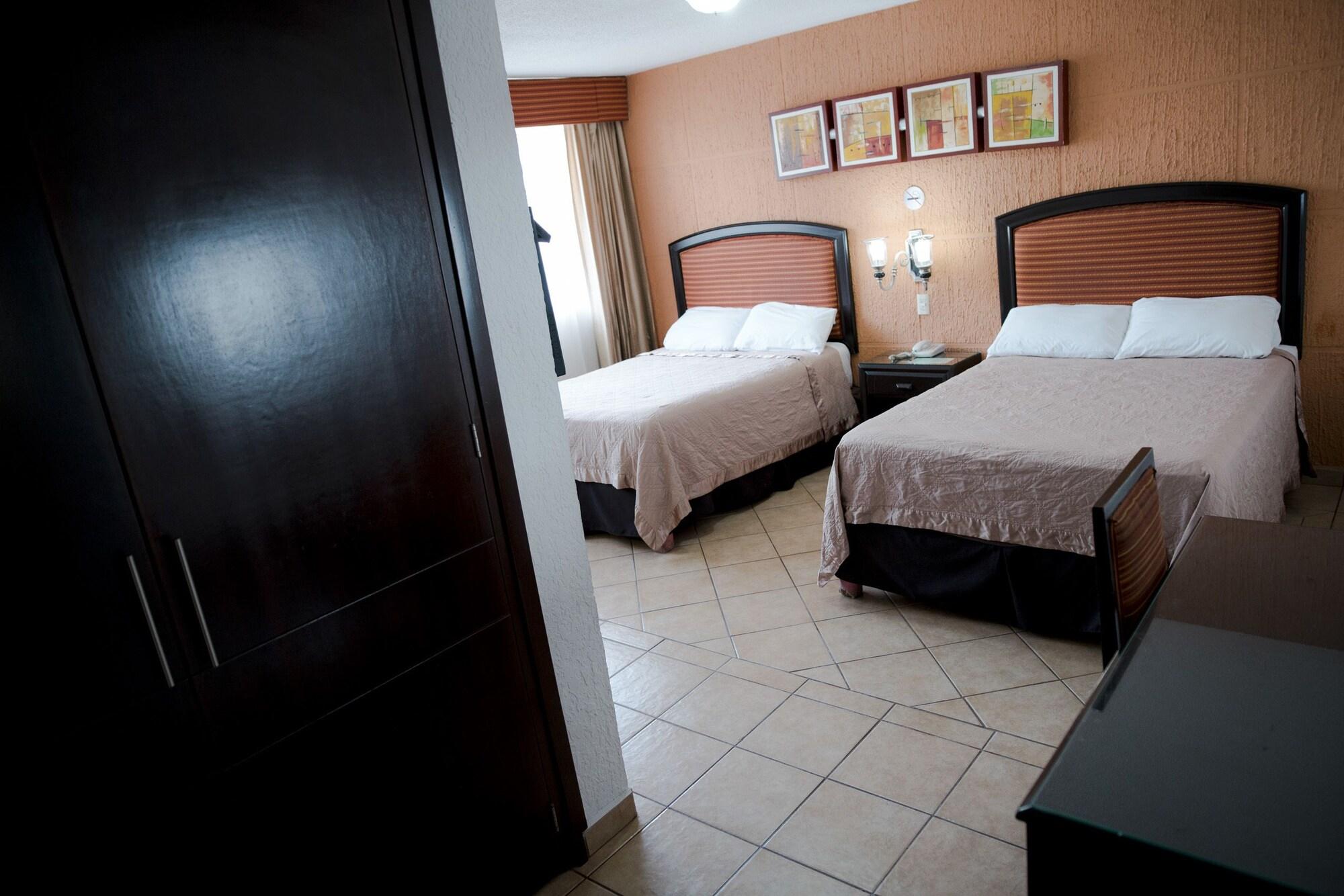Hotel Eh Ejecutivo Urban Tepic Exterior foto