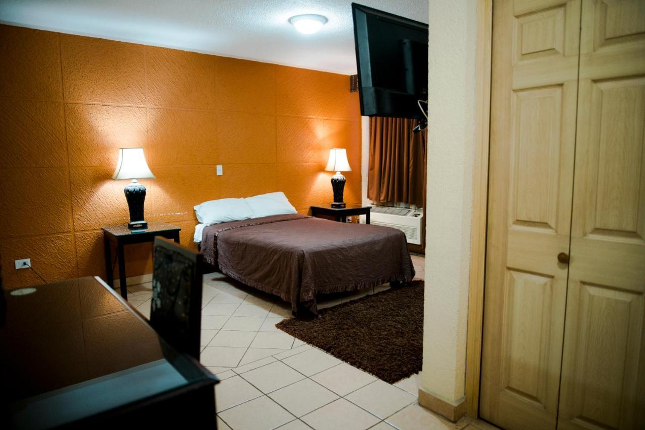Hotel Eh Ejecutivo Urban Tepic Exterior foto
