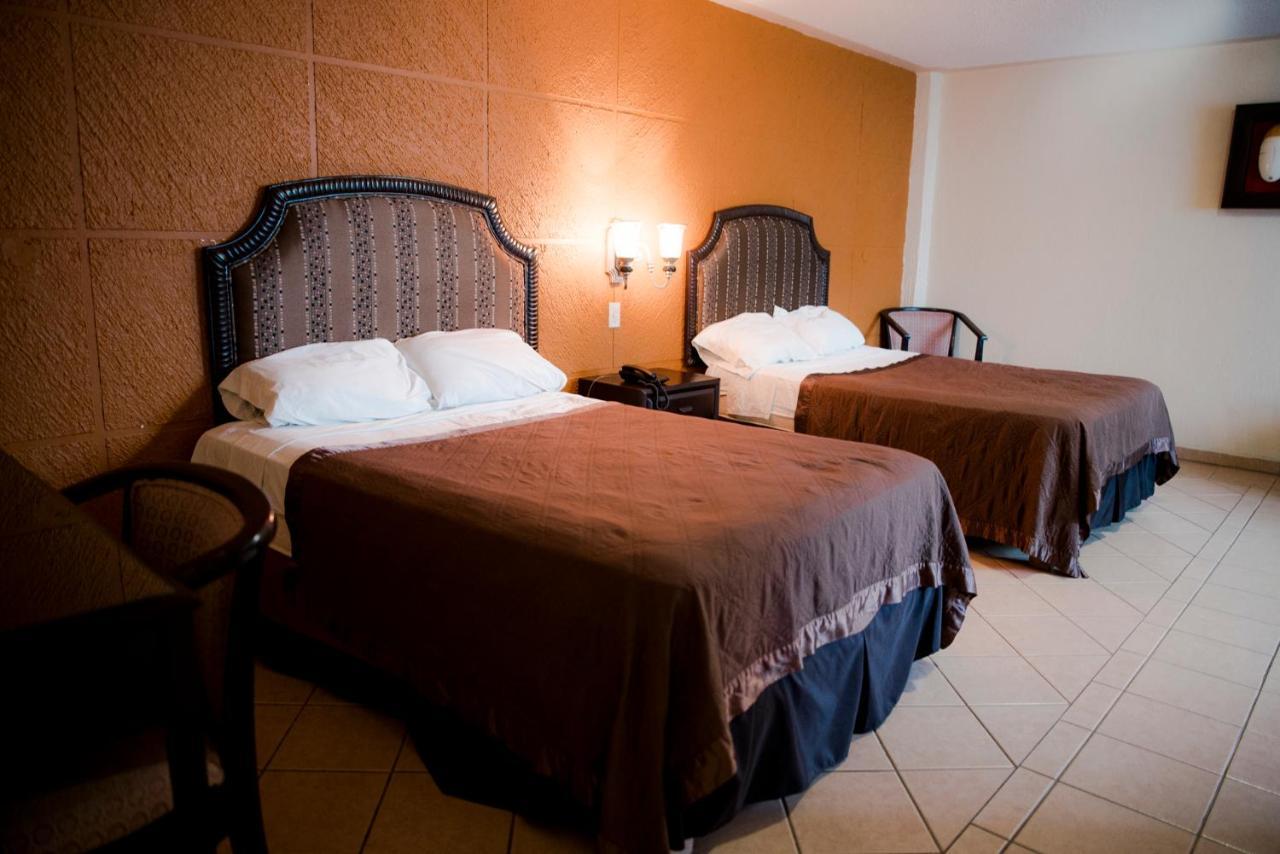 Hotel Eh Ejecutivo Urban Tepic Exterior foto